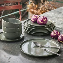 Assiette plate en faïence D28cm - vert cèdre