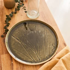 Assiette plate impressions végétales en grès D26cm - vert avocado