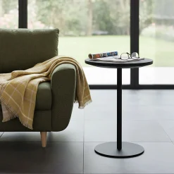 Bout de canapé en bois de manguier D35xH65cm - noir