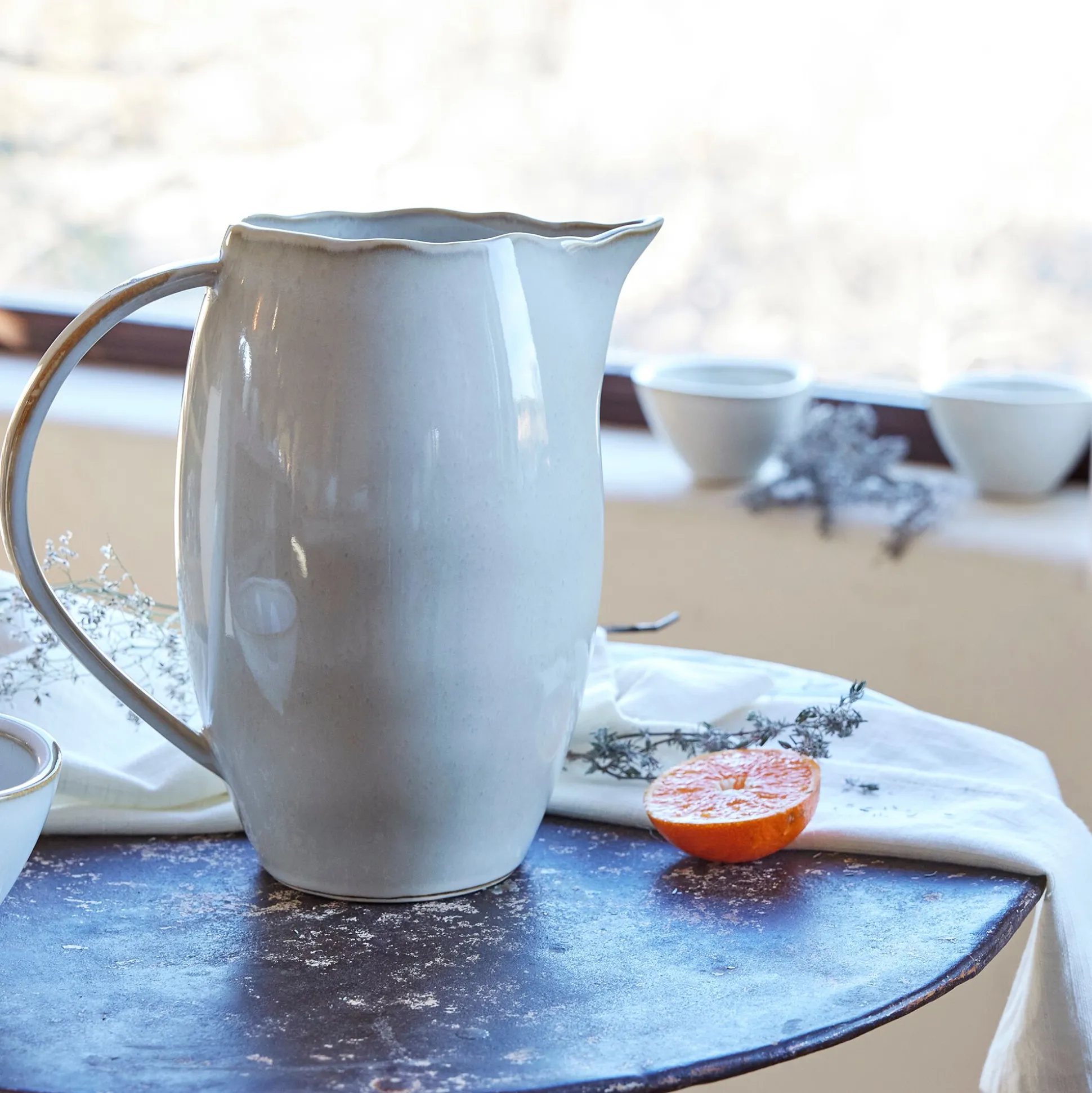 Carafe avec anse en grès 1,1L - beige alpilles