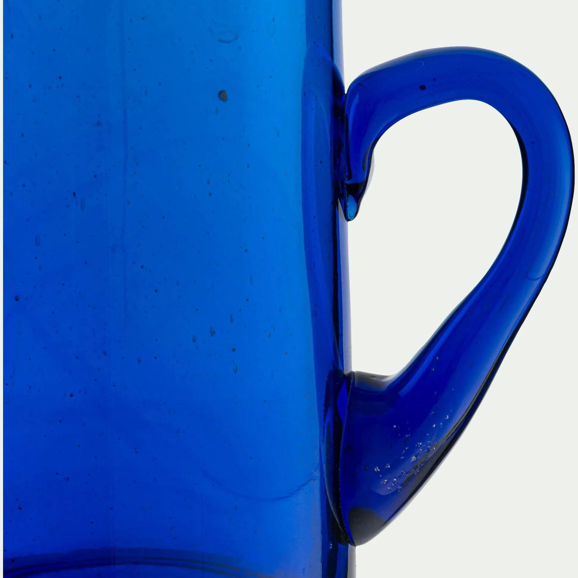Carafe avec anse en verre recyclé 1,1L - bleu