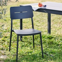 Chaise de jardin empilable en aluminium - noir