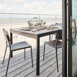 Chaise de jardin empilable en aluminium - noir