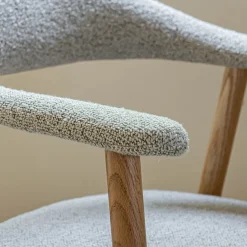 Chaise de repas avec accoudoirs en bois et tissu - gris