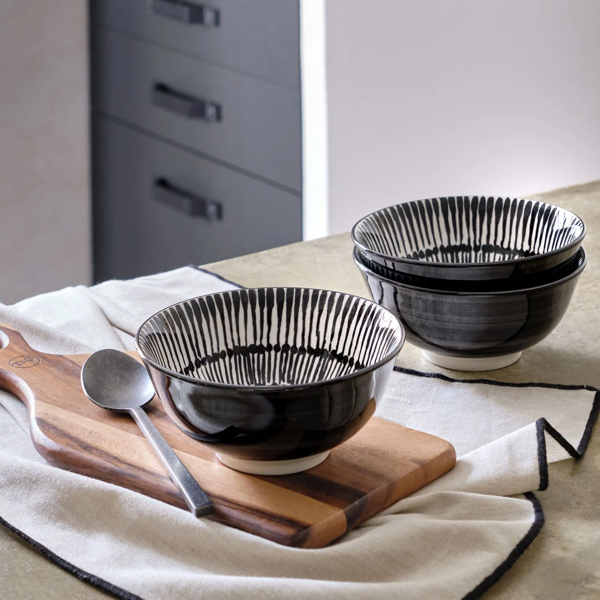 Coupelle en porcelaine D15,5cm - noir