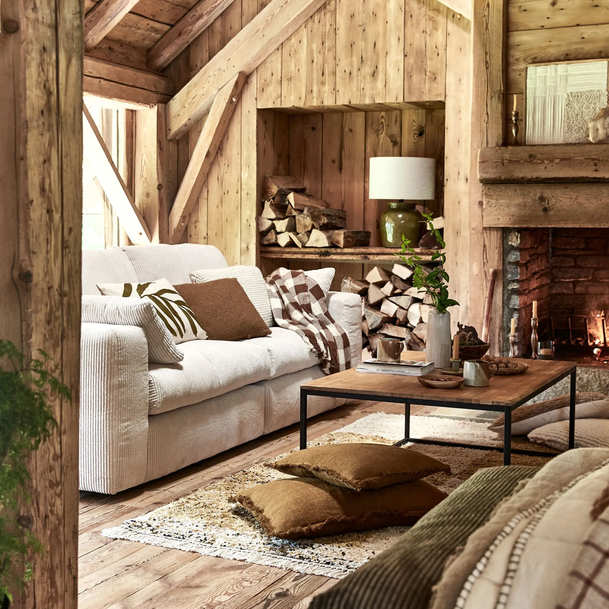 Coussin à broderie végétale en coton 40x60cm - vert