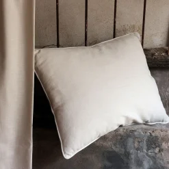 Coussin à passepoil bicolore en coton 30x50cm - beige