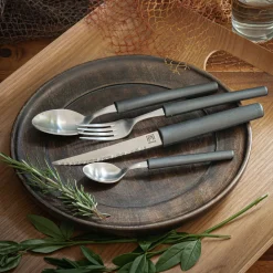 Cuillère à soupe en matière végétale 100% recyclable - noir