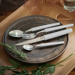 Cuillère en inox - beige roucas