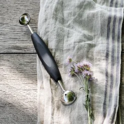 Double cuillère à pomme parisienne en inox - noir