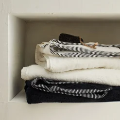 Drap de douche brodé en coton - blanc ventoux 70x140cm