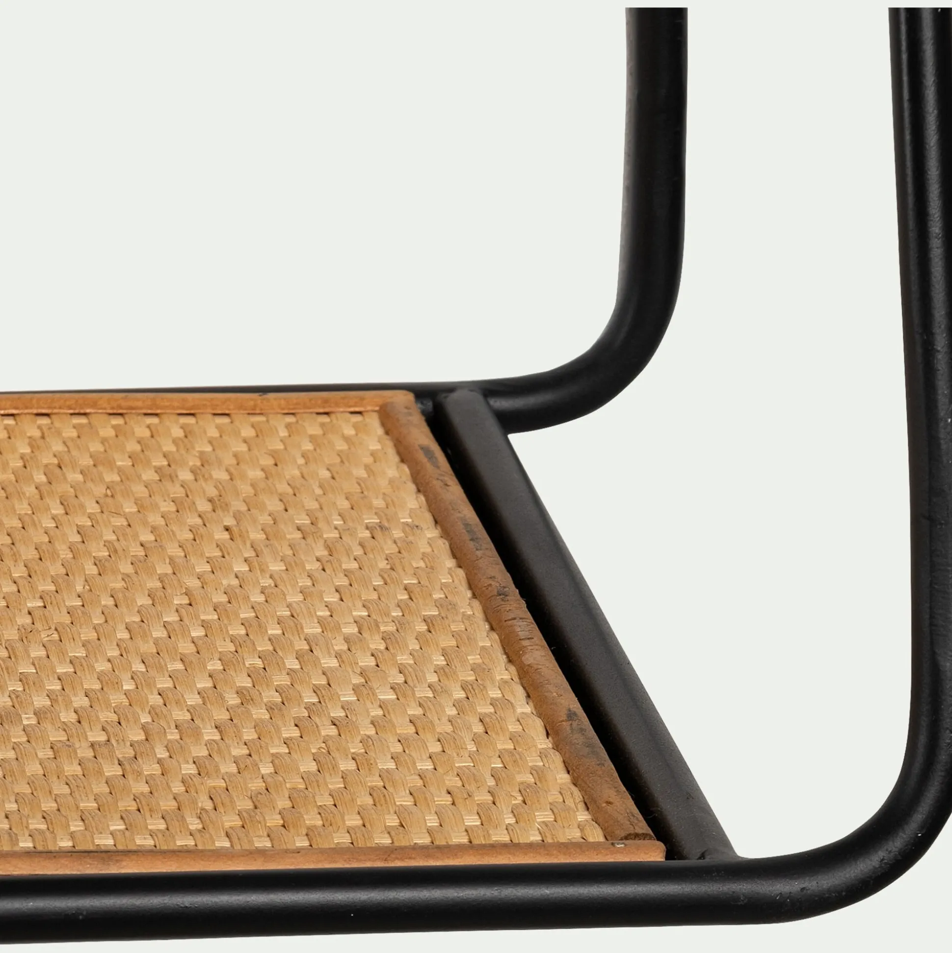 Etagère murale en rotin et métal - noir L63,5xl28xH43cm