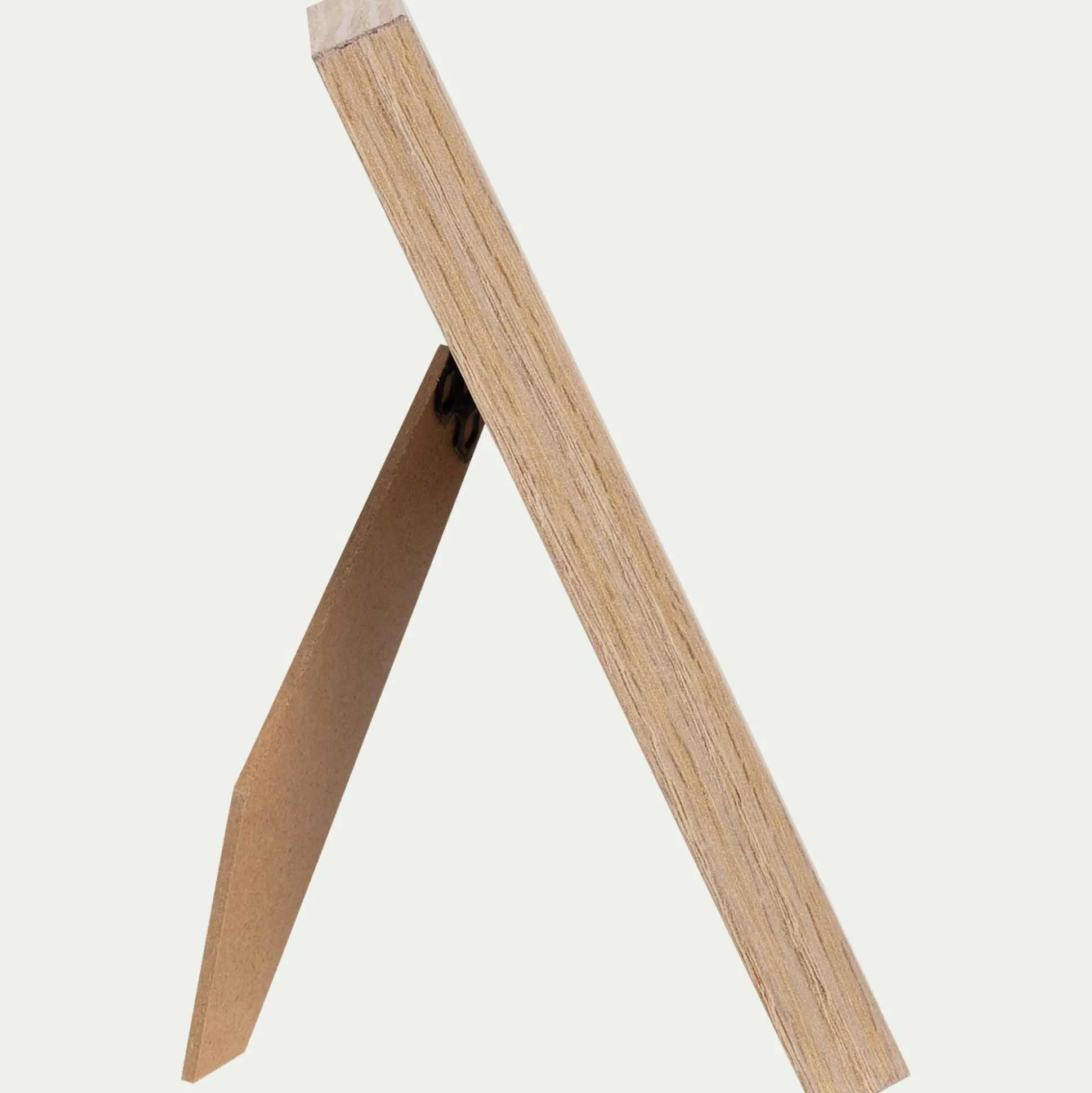 Illustration encadrée motif Sarah en robe rouge 12x17cm - bois clair