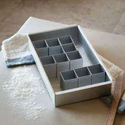 Kit moule à gâteau modulable chiffres et lettres en aluminium - gris métallisé