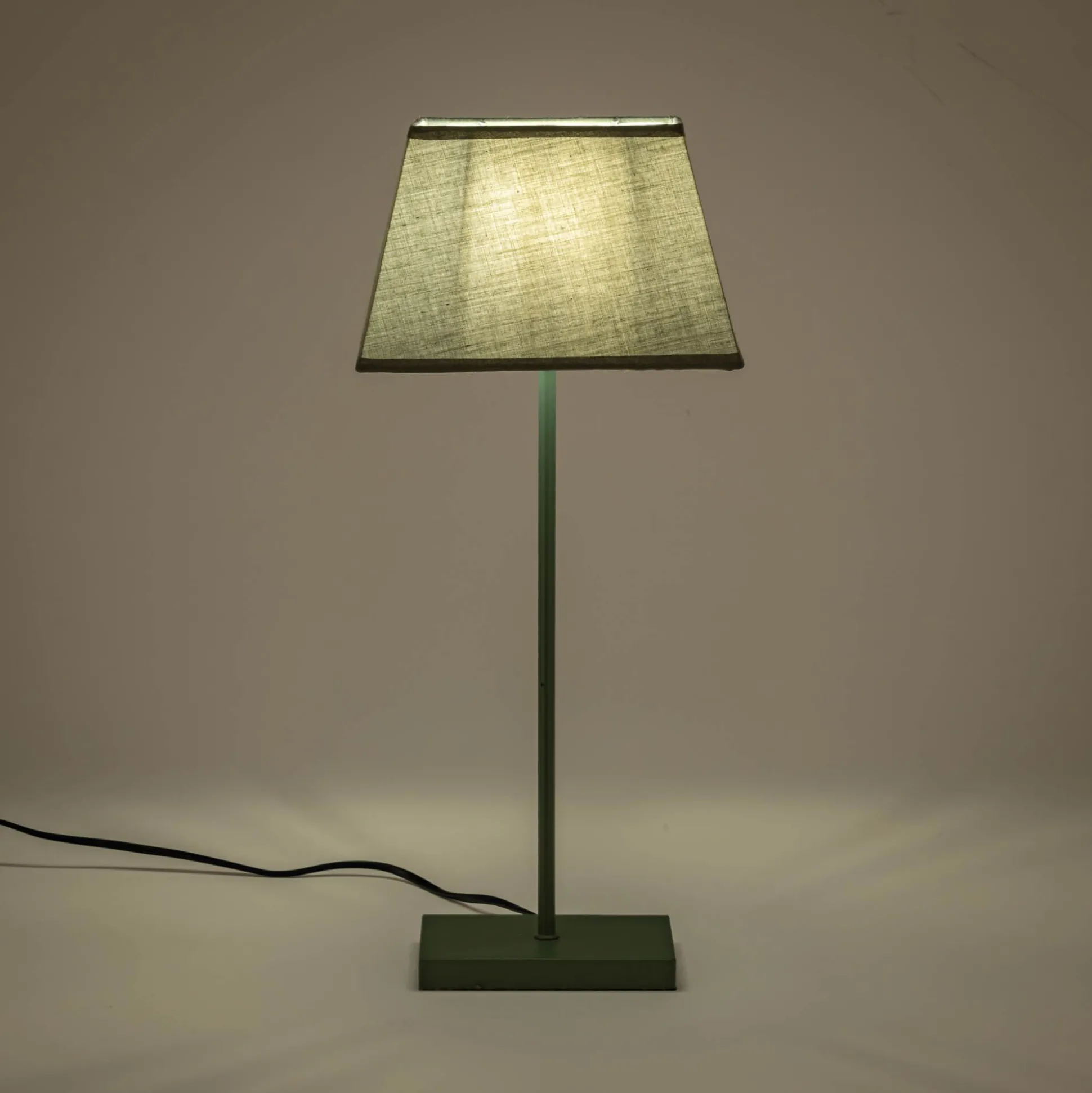 Lampe à poser électrifiée en coton - vert cèdre H47cm