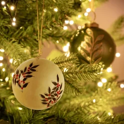 Lot de 6 boules de Noël en papier mâché motif houx peint main D7cm - blanc