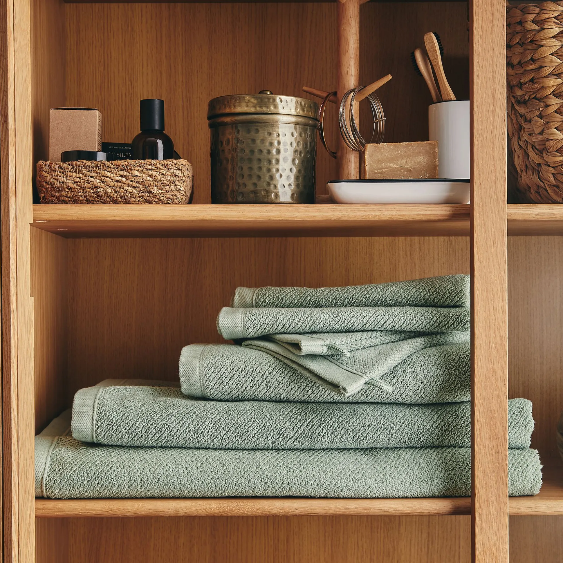 Lot de 2 gants de toilette en bouclettes de coton bio 16x21cm - vert olivier