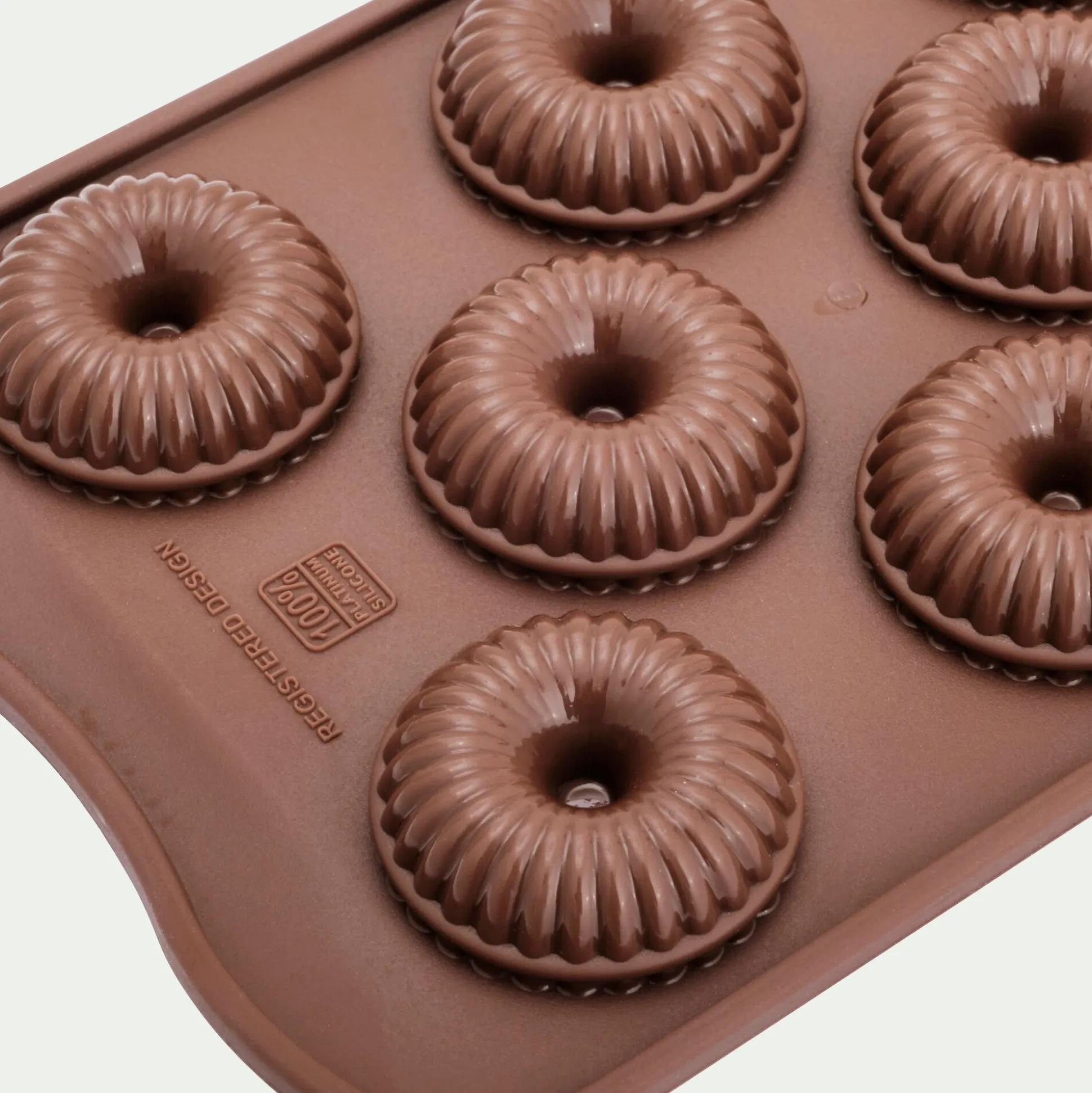 Lot de 11 moules en forme de couronne en silicone platinium - marron