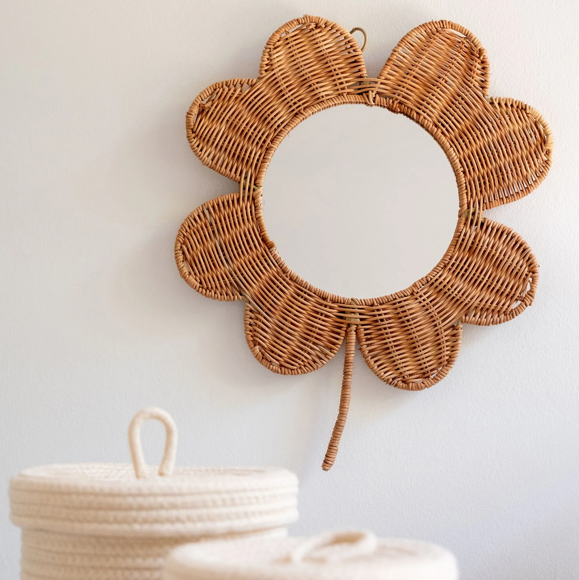 Miroir forme trèfle en rotin H41cm - naturel