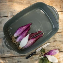 Plat à four en céramique L42,5cm - vert cèdre