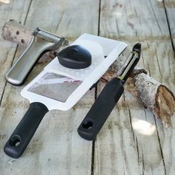 Éplucheur en inox - gris métallisé