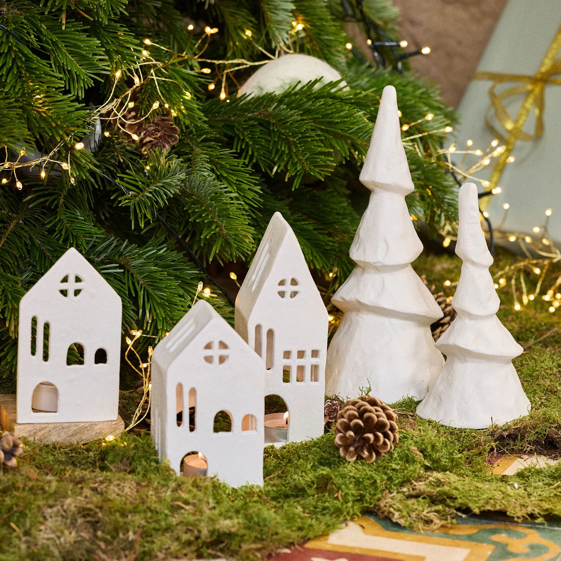 Sapin décoratif à poser en aluminium H18,5cm - blanc