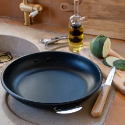 Sauteuse en aluminium De Buyer D28cm - noir