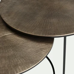 Tables basses gigognes en métal - doré