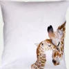 Taie d'oreiller enfant imprimé girafe en coton 63x63cm - marron