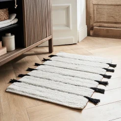 Tapis de bain à pompons en coton 50x80cm - blanc ventoux