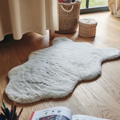 Tapis imitation fourrure - beige 60x90cm