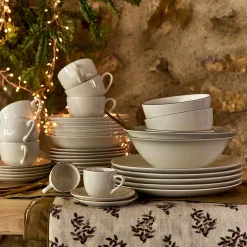 Tasse et sous-tasse en porcelaine avec liseré doré D23cm - blanc