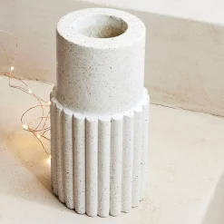 Vase tube en béton à relief H21cm - blanc